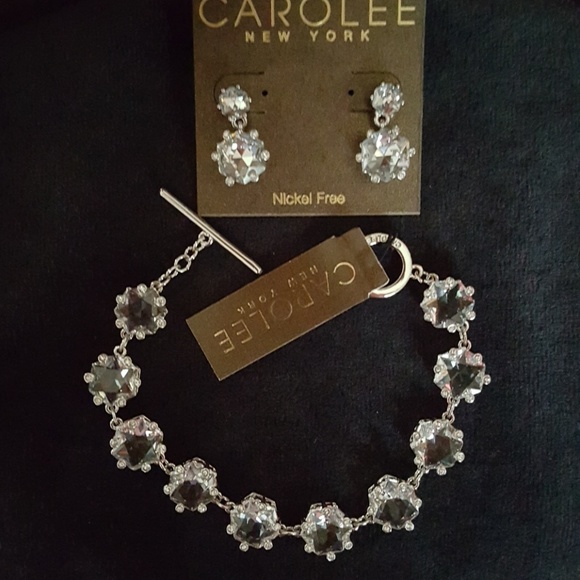 Carolee Jewelry - CAROLEE CRYSTAL DROP POST EARRINGS & TOGGLE BRACELET 2 PC SET